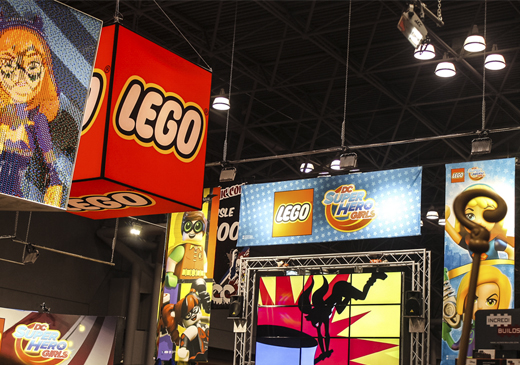 Компания LEGO® на выставке New York Comic Con представила супергеройские новинки!