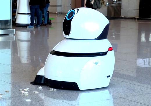 Роботы от LG приступили к работе в крупнейшем аэропорту Кореи