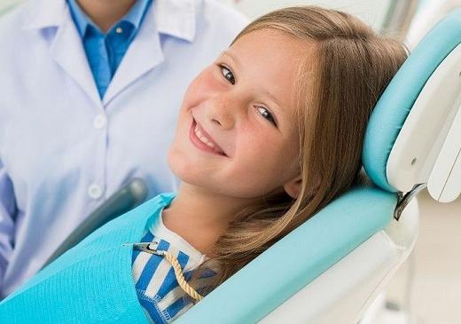 Возможно ли протезирование молочных зубов?
