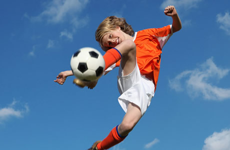 Чем можно завлечь ребенка в спорт?