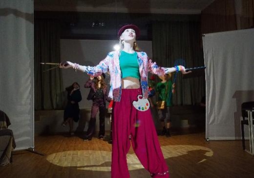 В Донецке состоялась постановка просветительского спектакля «Трудный экзамен» в рамках конкурса школьных постановок Знание.Театр